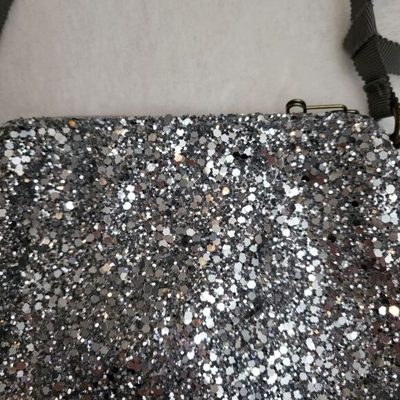 J Crew Crewcuts silver Sparkly glitter pouch or coin purse - Picture 2 of 5